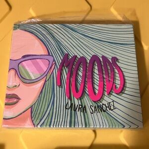 Laura Sanchez Moods Eyeshadow Palette